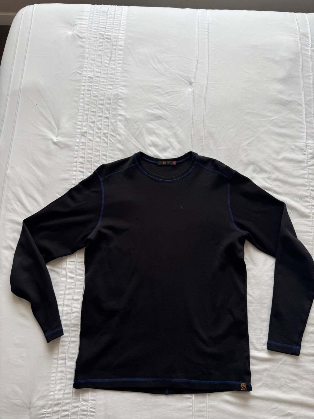Agave Black Long-Sleeve Crewneck With Blue Contrast Stitching